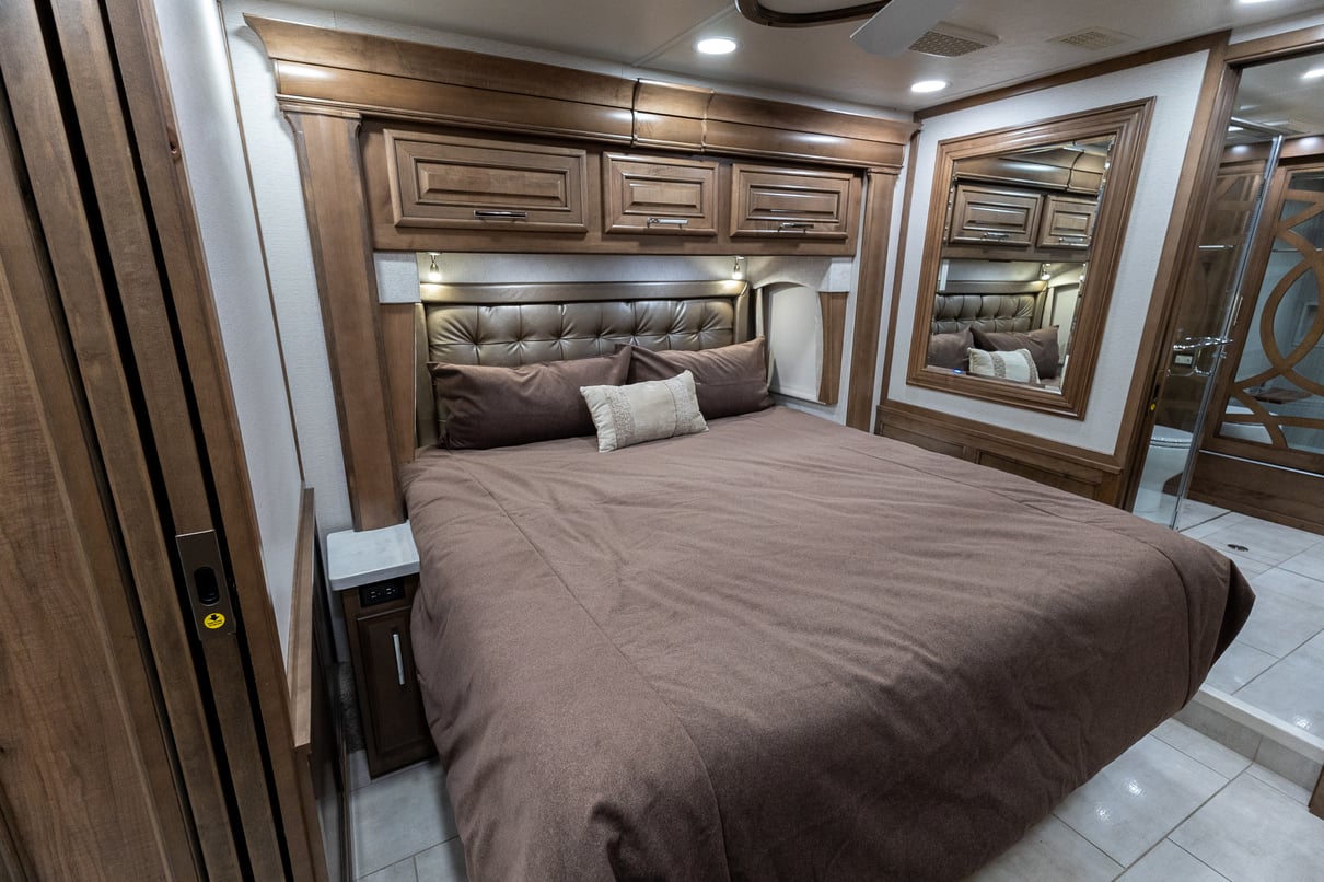 2023 Entegra Anthem 44W gallery image-24