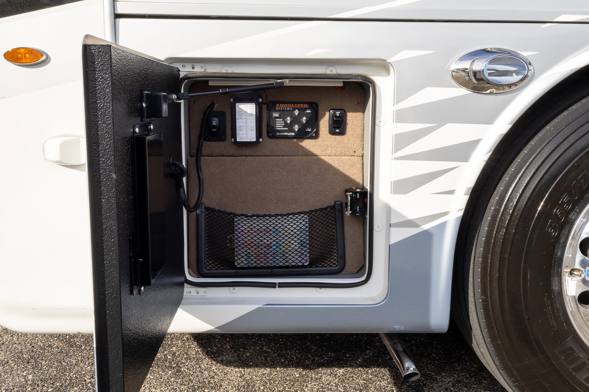 2023 Entegra Anthem 44W gallery image-42