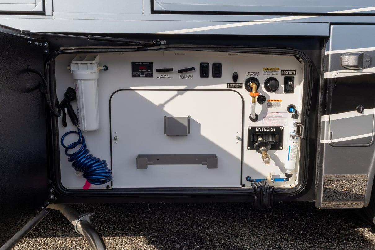 2023 Entegra Anthem 44W gallery image-47