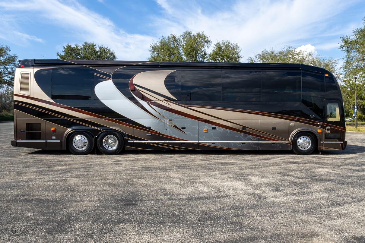 2008 Prevost Marathon H3 45 gallery image-3