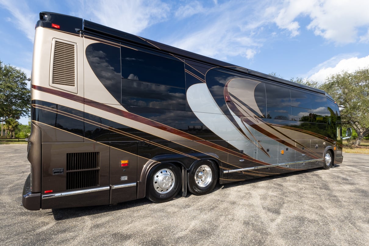 2008 Prevost Marathon H3 45 gallery image-4