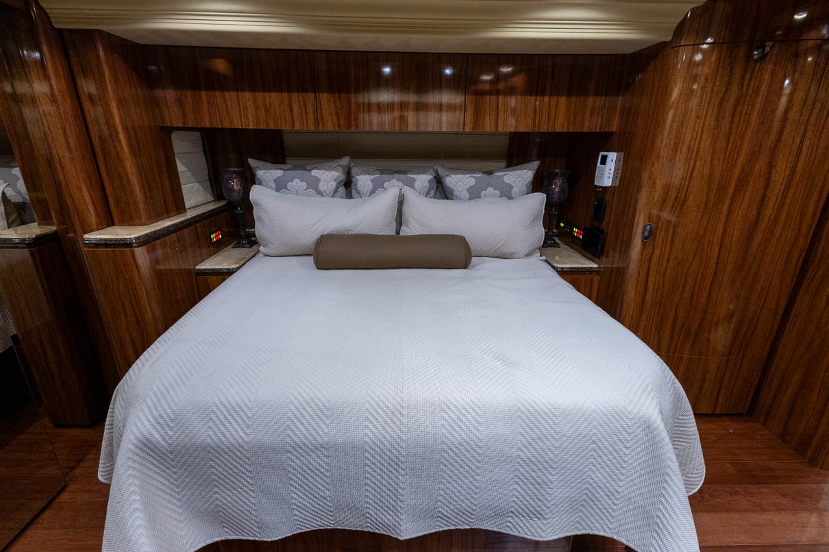 2008 Prevost Marathon H3 45 gallery image-27