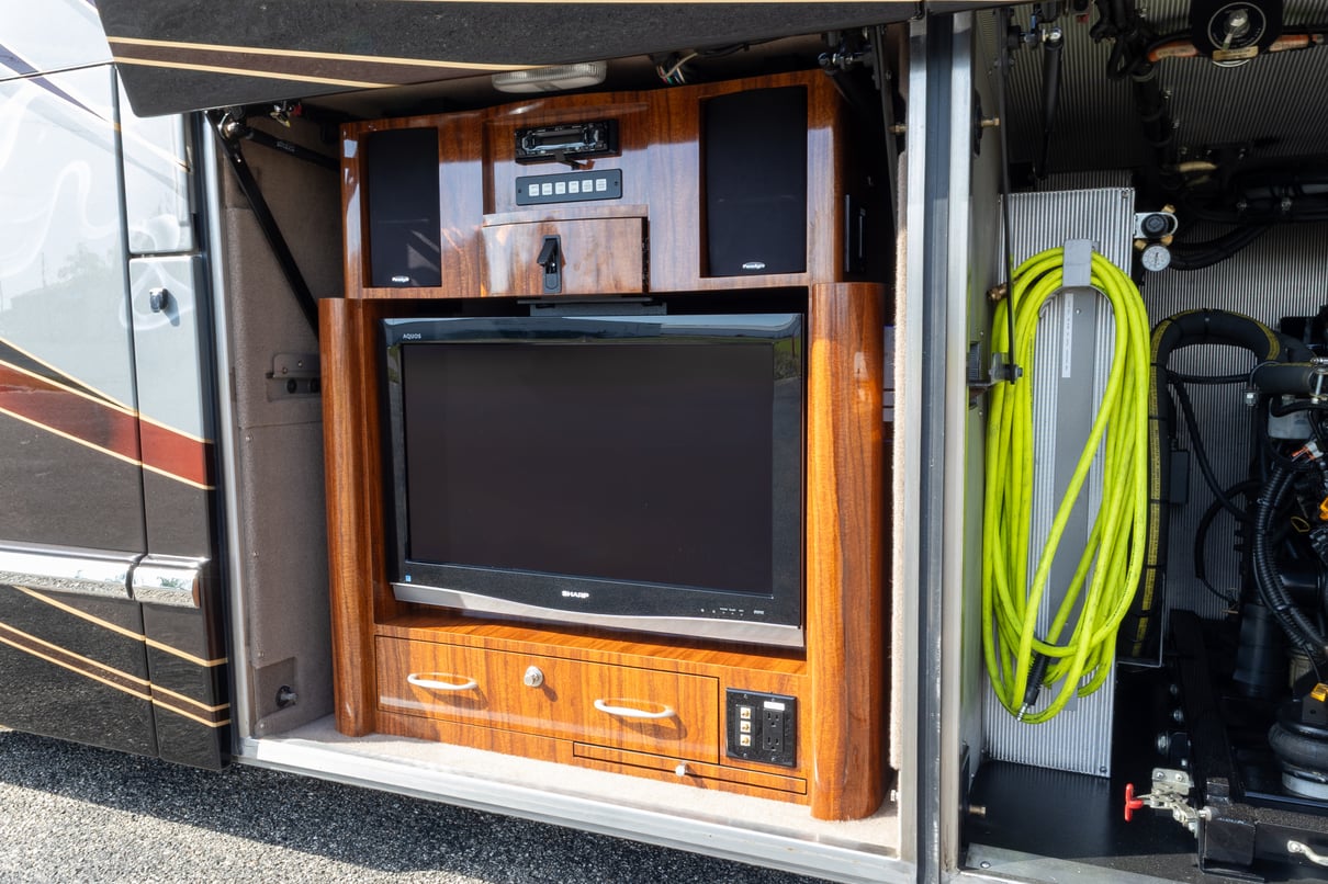 2008 Prevost Marathon H3 45 gallery image-35