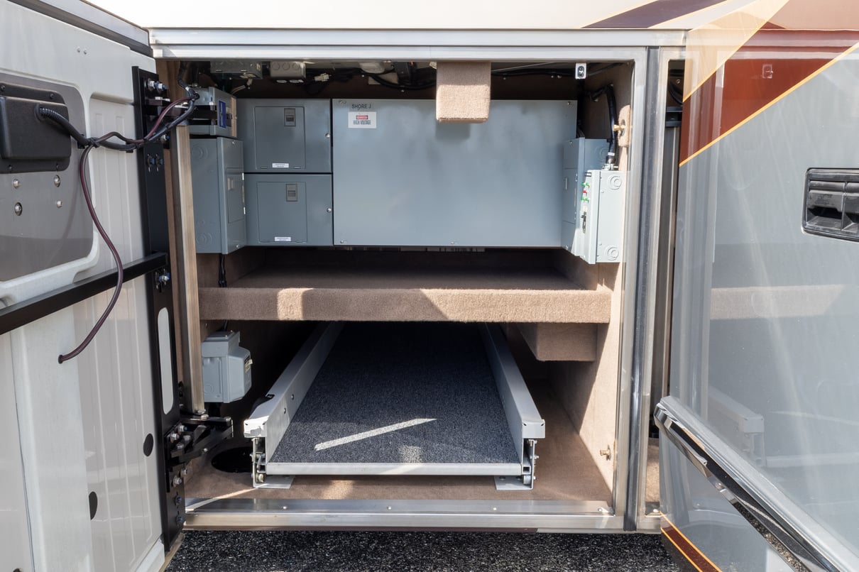 2008 Prevost Marathon H3 45 gallery image-41