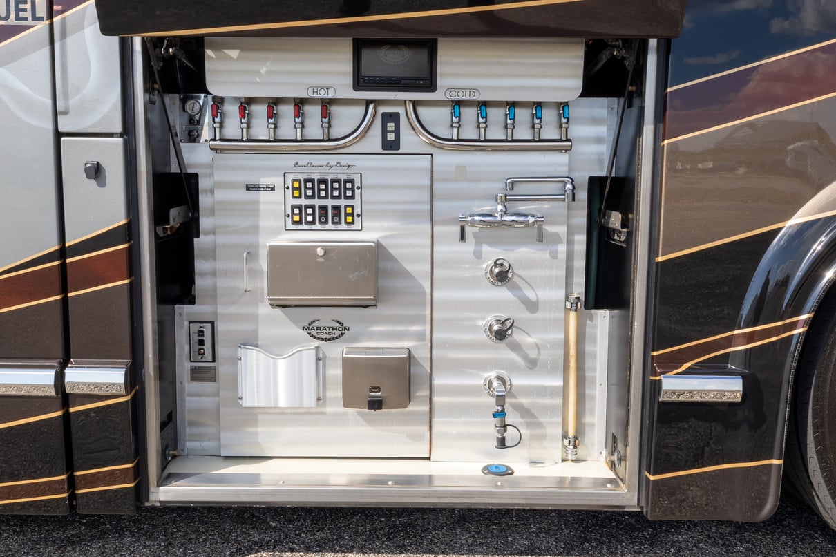 2008 Prevost Marathon H3 45 gallery image-44