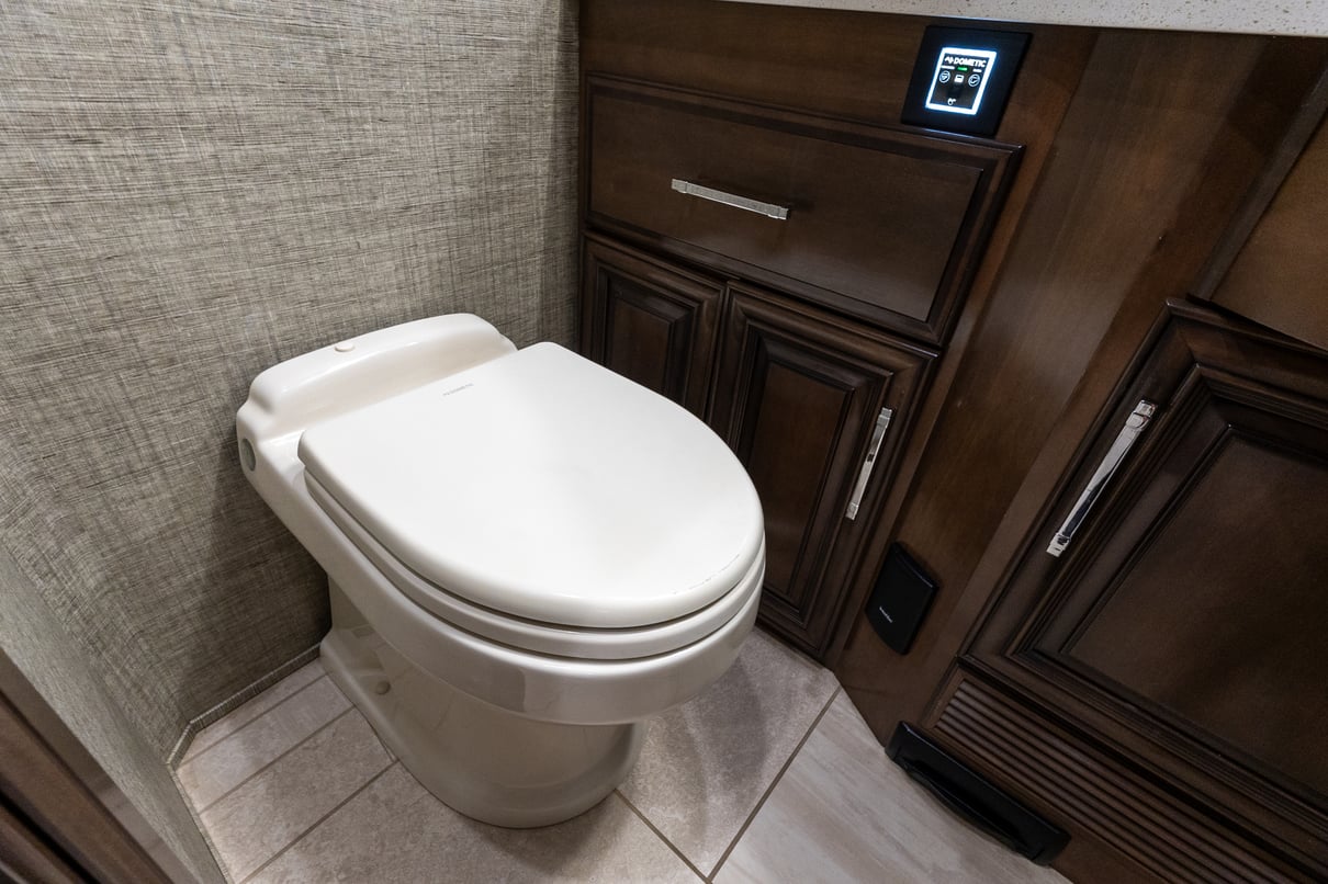 2020 Newmar Mountain Aire 4553 gallery image-23