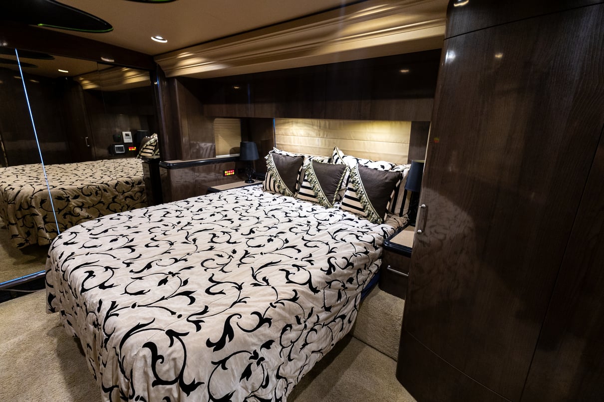 2008 Prevost Marathon H3 45 gallery image-27