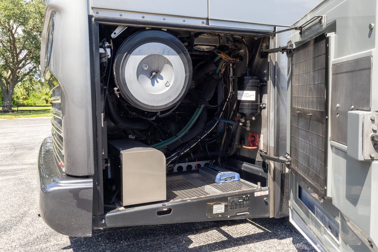 2008 Prevost Marathon H3 45 gallery image-34