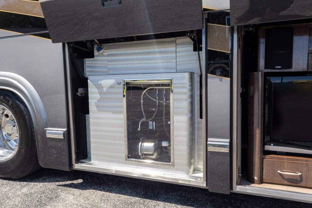 2008 Prevost Marathon H3 45 gallery image-35