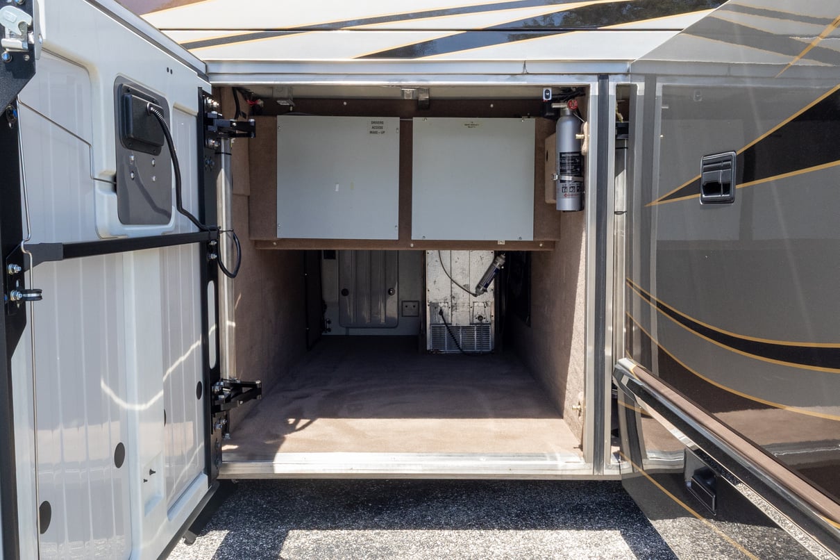 2008 Prevost Marathon H3 45 gallery image-41