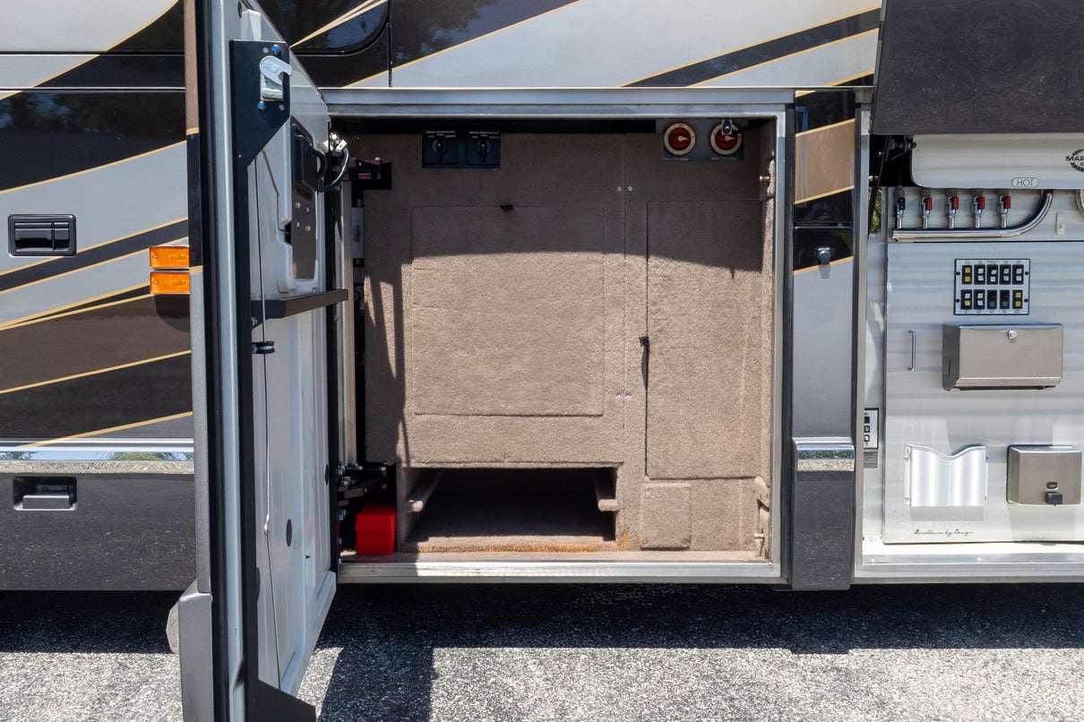 2008 Prevost Marathon H3 45 gallery image-44