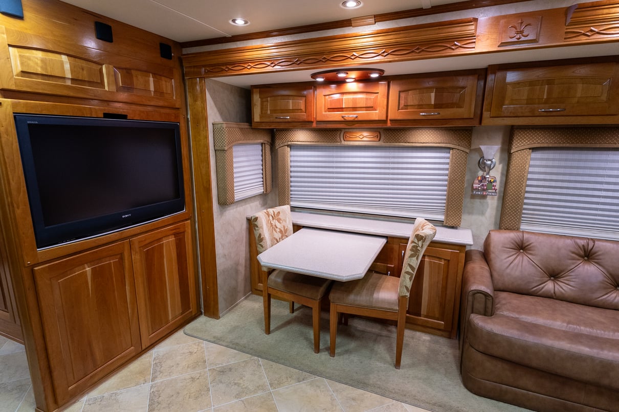 2008 Beaver Contessa 42M gallery image-16
