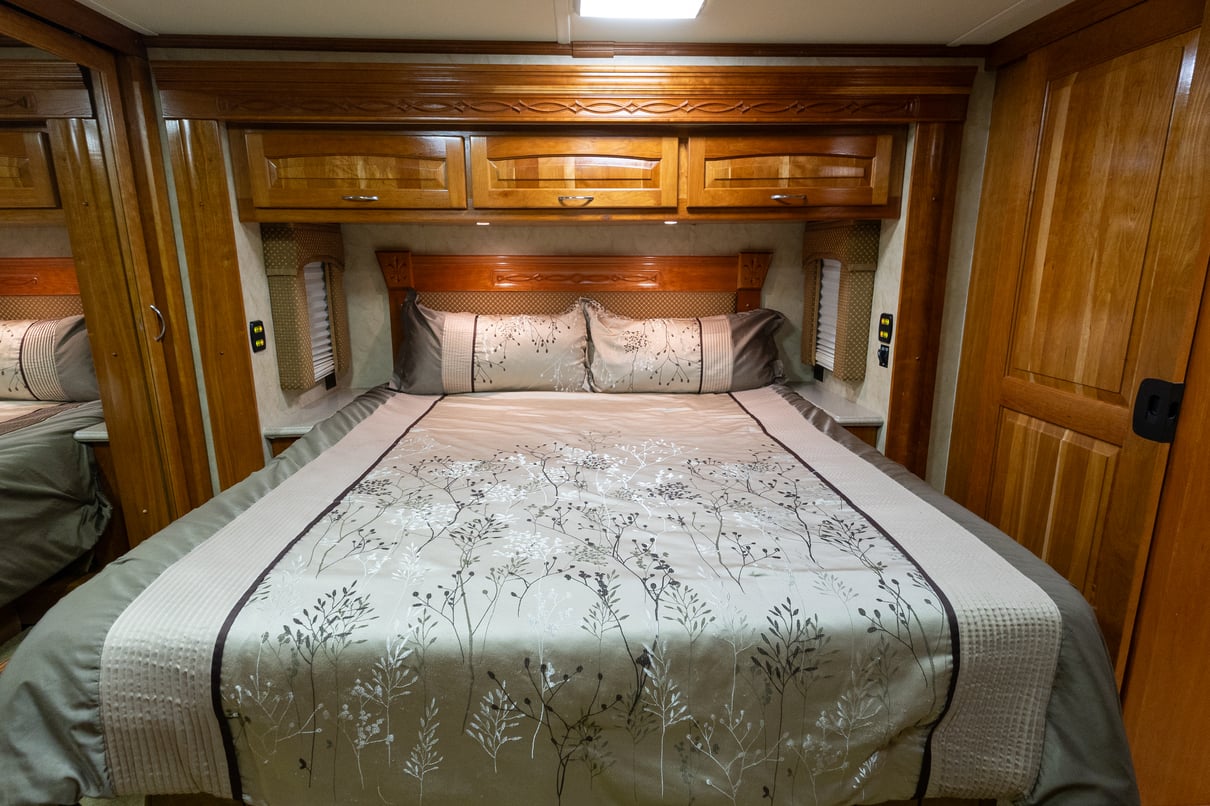 2008 Beaver Contessa 42M gallery image-27