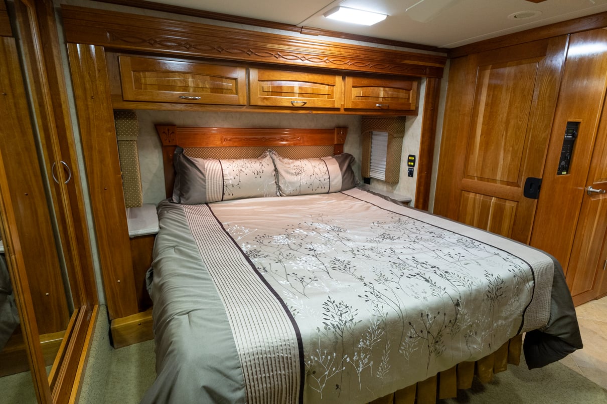 2008 Beaver Contessa 42M gallery image-28