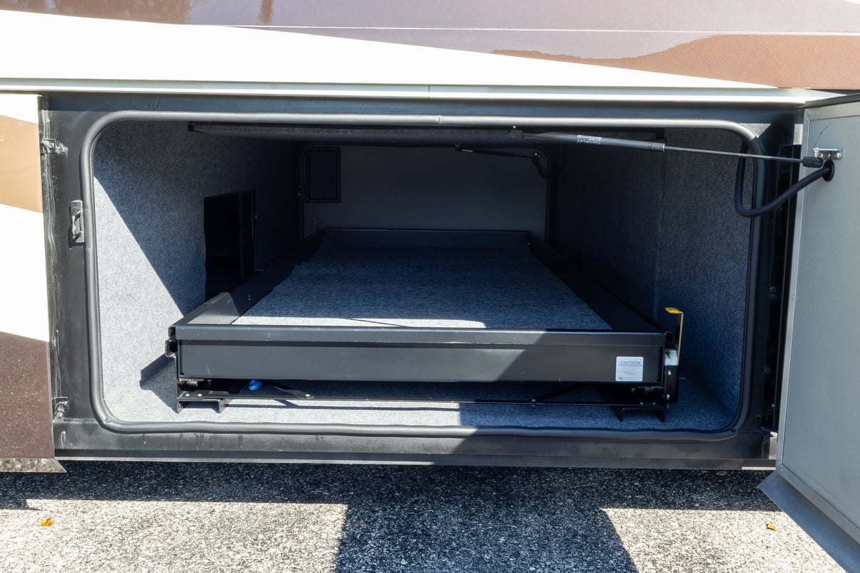 2008 Beaver Contessa 42M gallery image-37