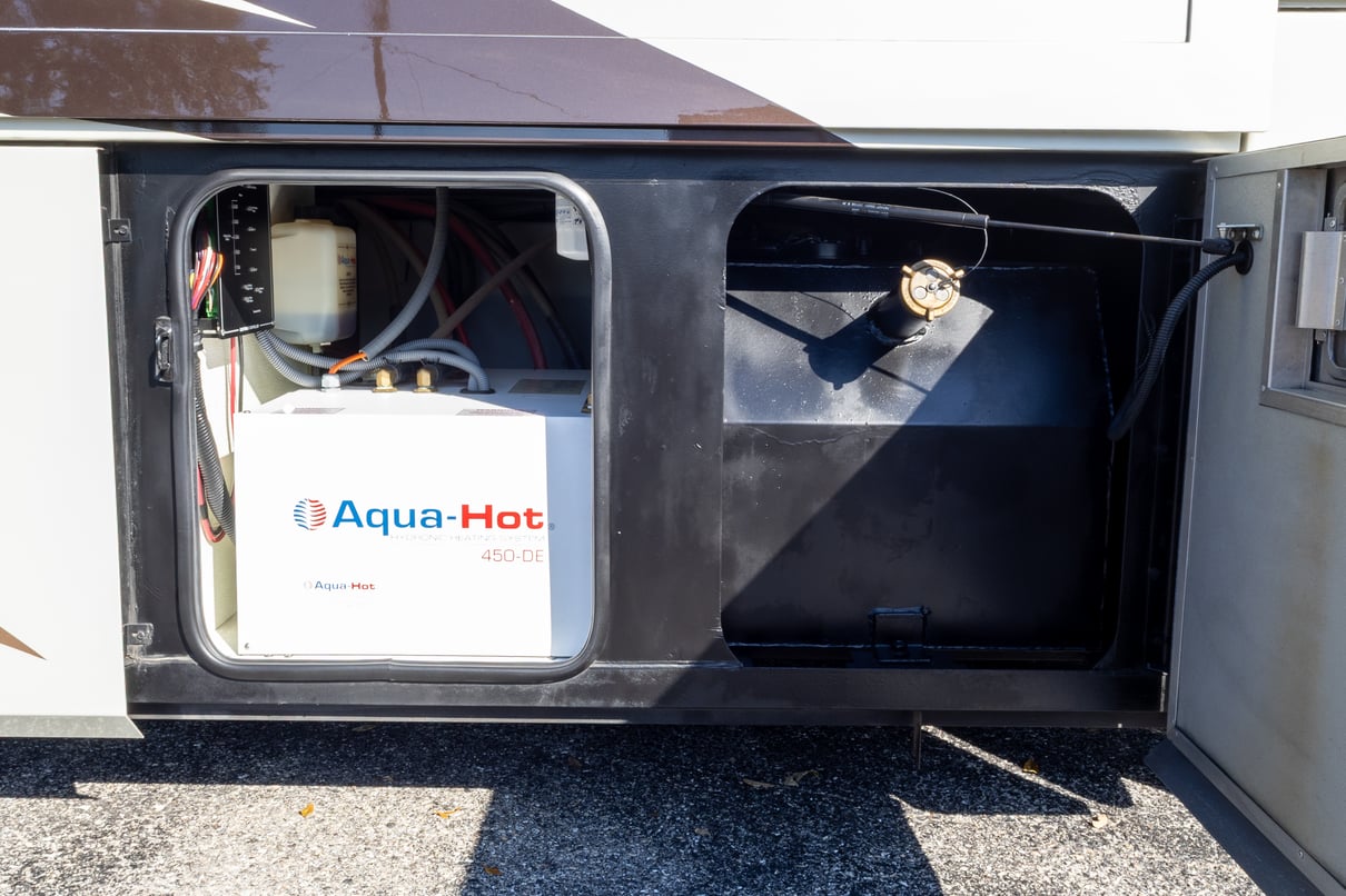 2008 Beaver Contessa 42M gallery image-38