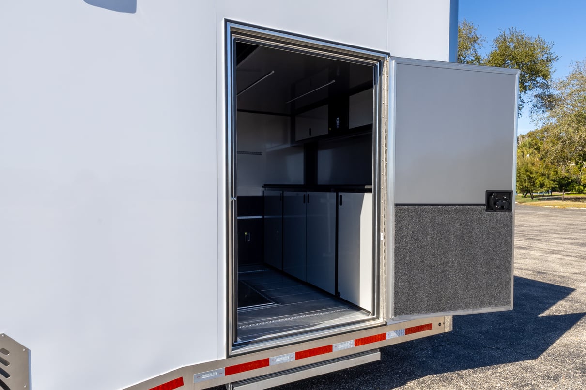 2026 Featherlite 24' Stacker Trailer 4414 gallery image-16