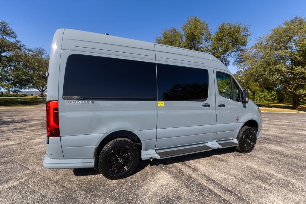 2026 OGV Luxury Coach