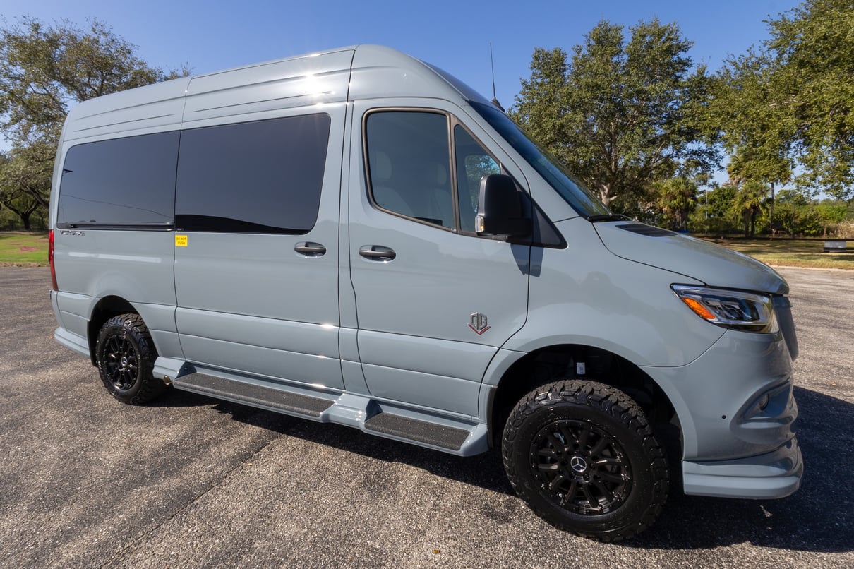 2026 OGV Luxury Coach gallery image-2