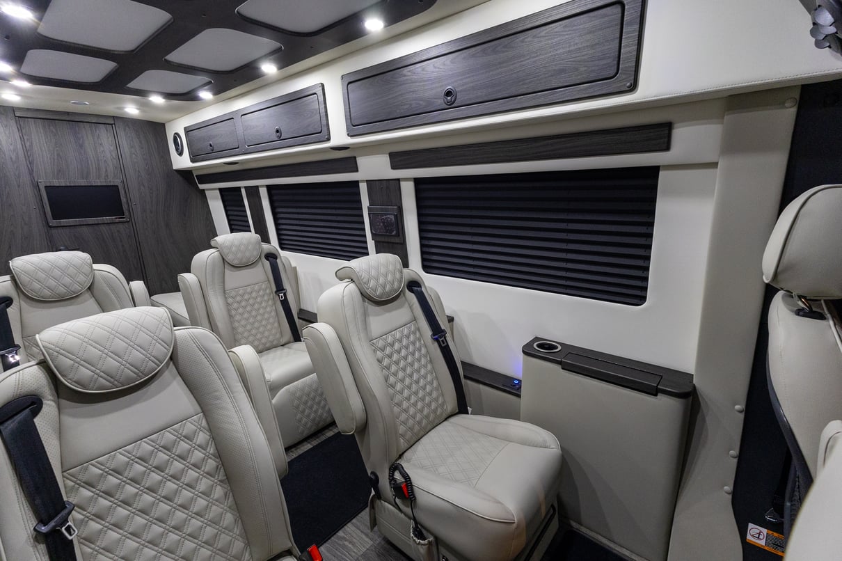 2026 OGV Luxury Coach gallery image-17