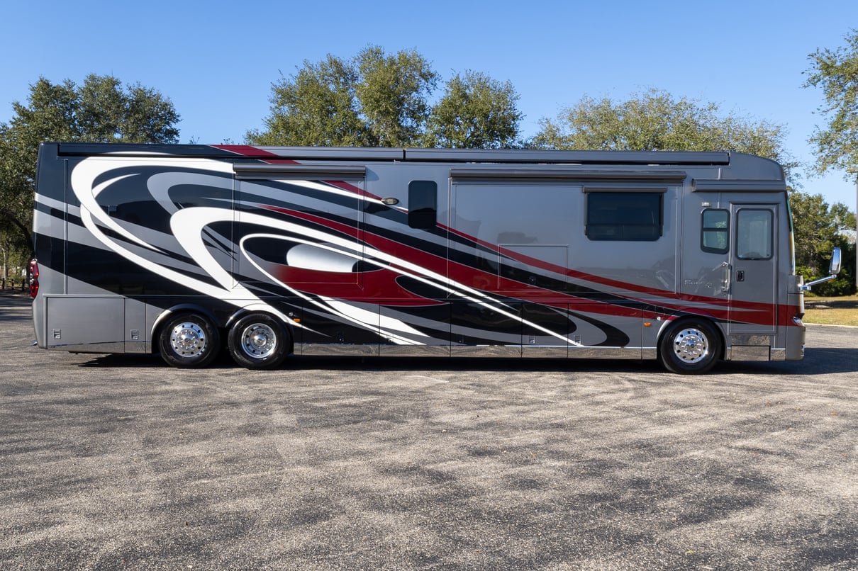 2015 Newmar Essex 4553 gallery image-3