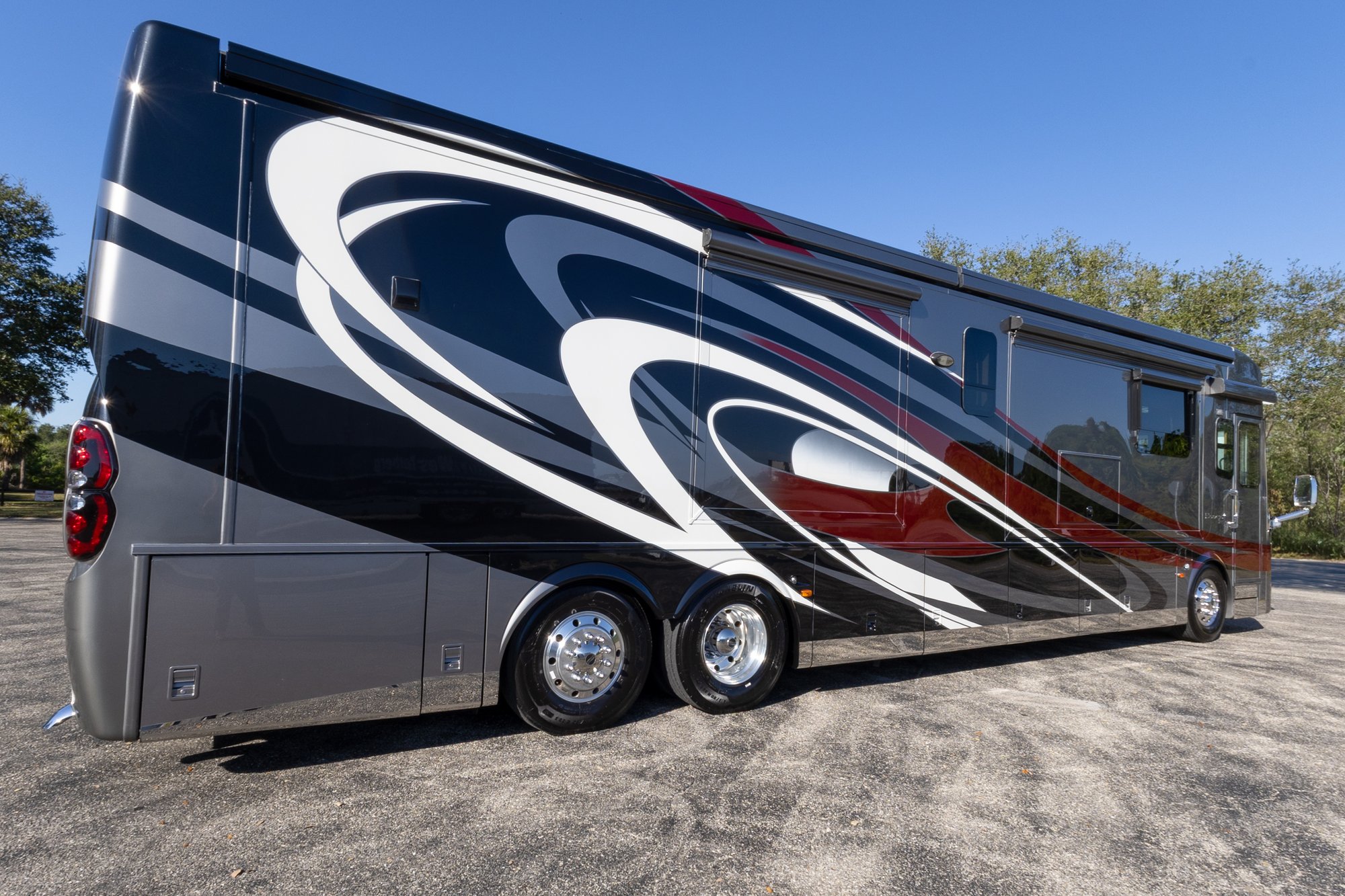 2015 Newmar Essex 4553