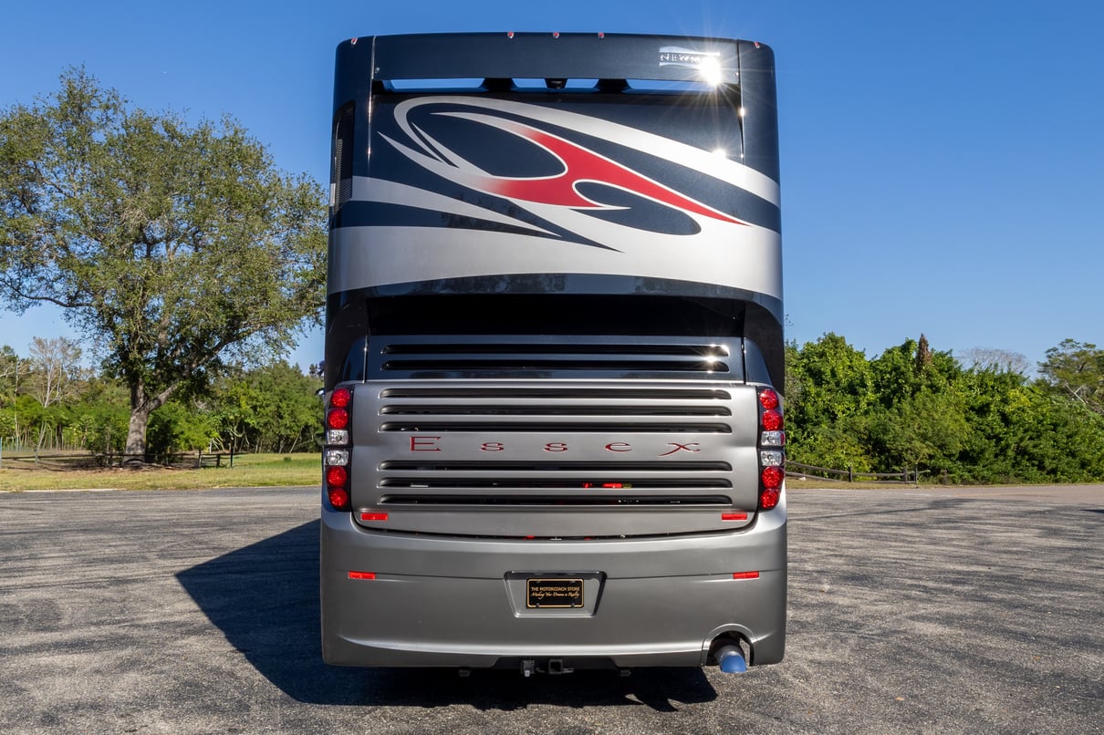 2015 Newmar Essex 4553 gallery image-6