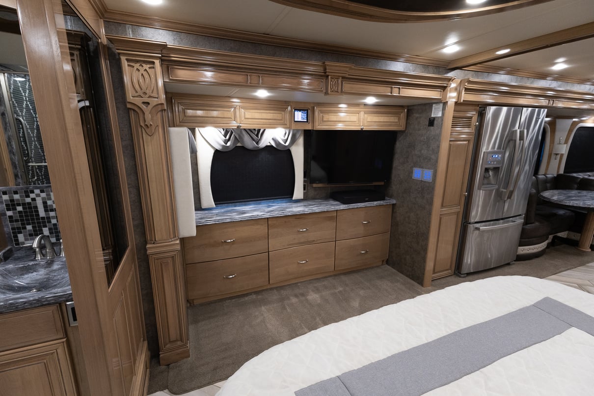2015 Newmar Essex 4553 gallery image-27