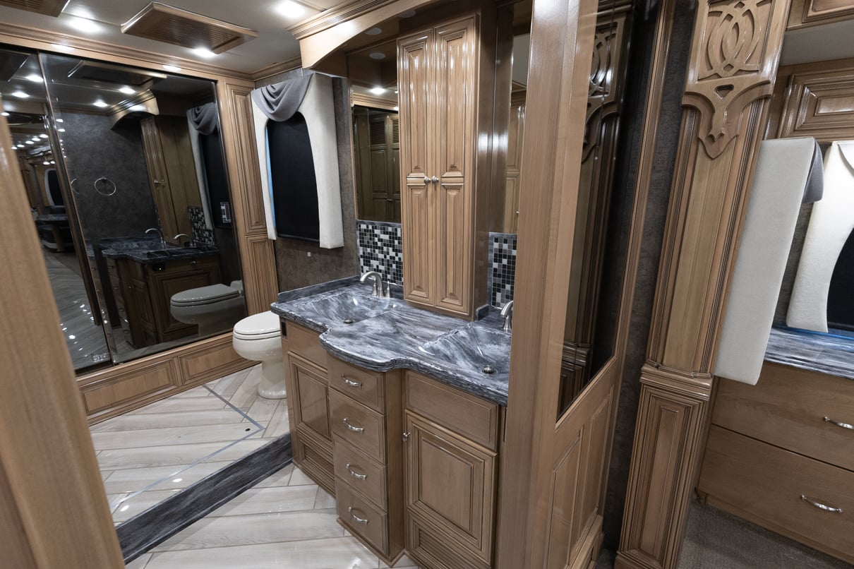 2015 Newmar Essex 4553 gallery image-28
