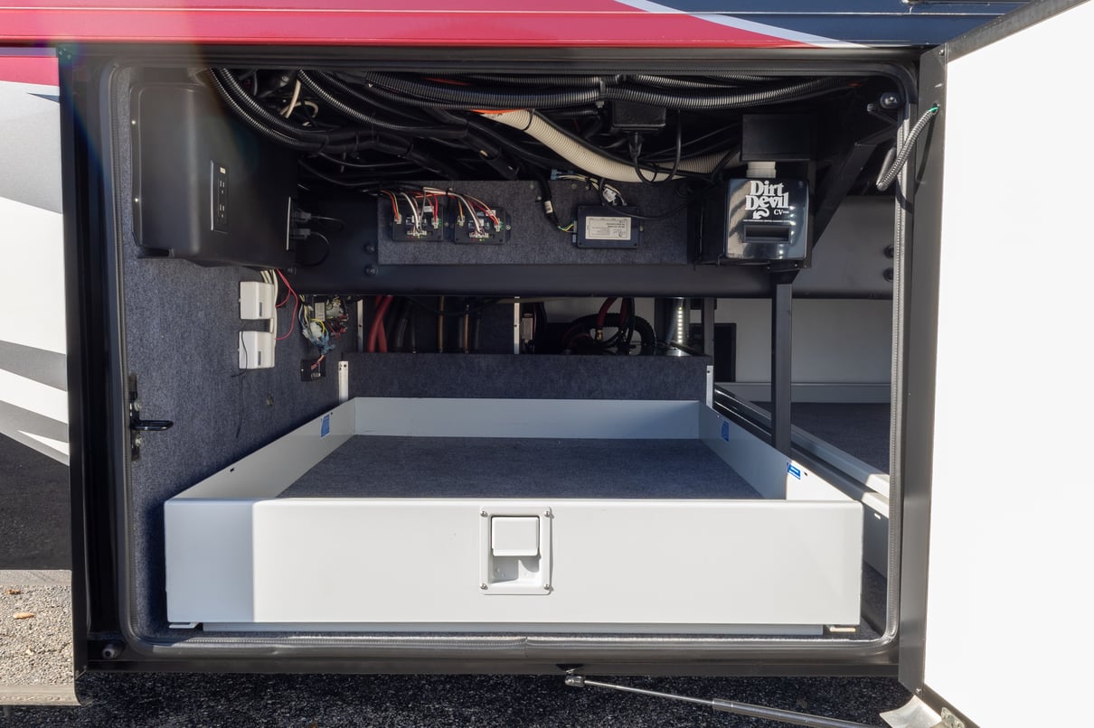 2015 Newmar Essex 4553 gallery image-36