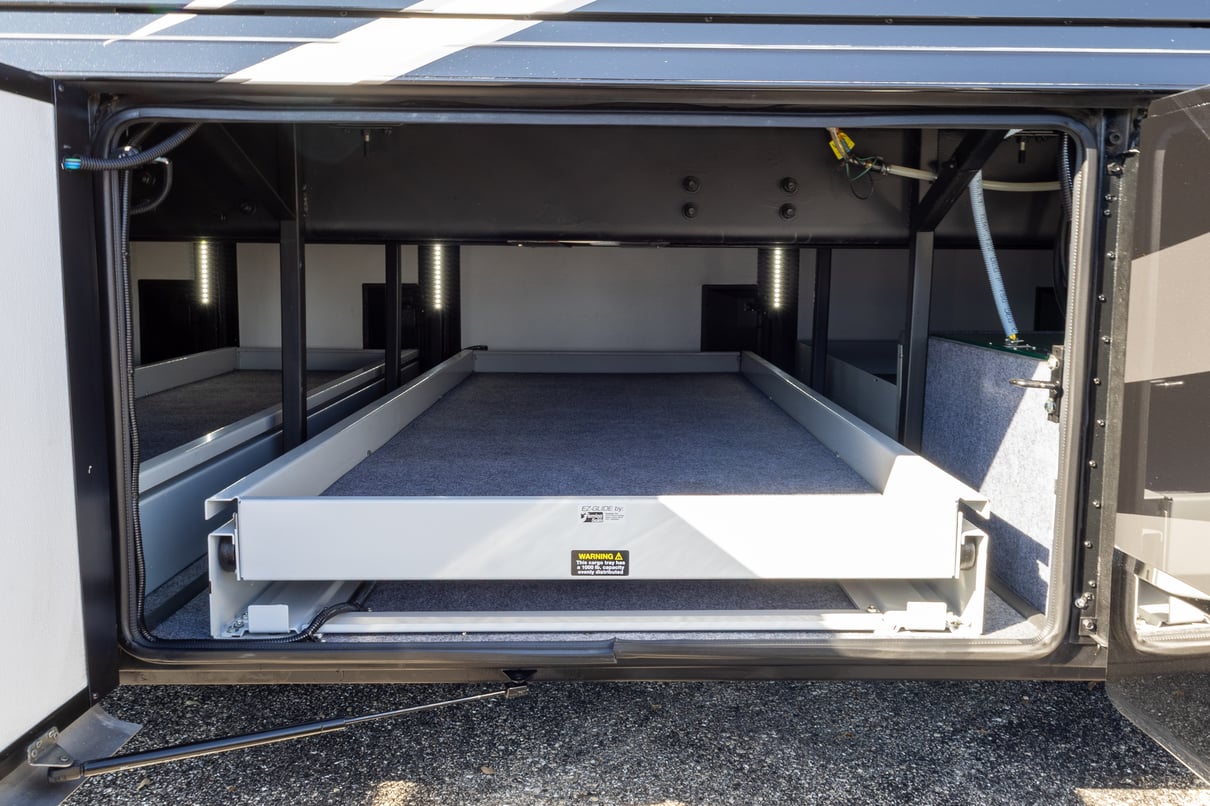 2015 Newmar Essex 4553 gallery image-44