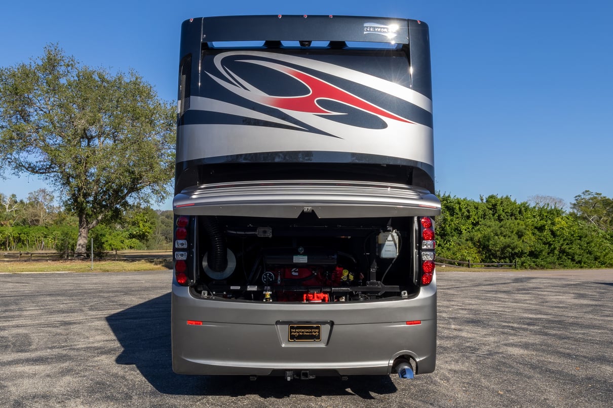 2015 Newmar Essex 4553 gallery image-48