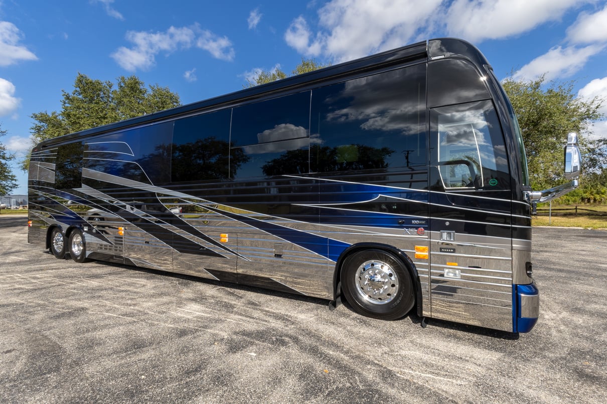 2025 Prevost Epic X3 45 gallery image-2