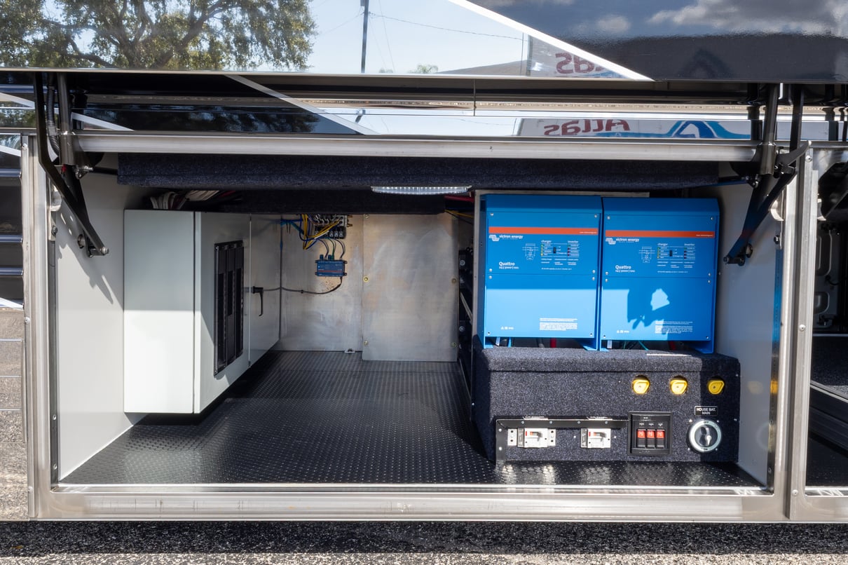 2025 Prevost Epic X3 45 gallery image-35