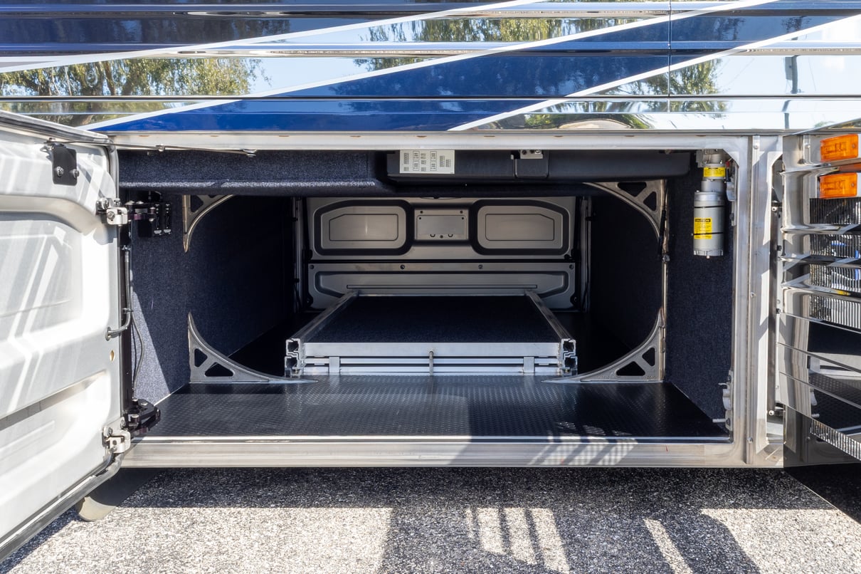 2025 Prevost Epic X3 45 gallery image-37