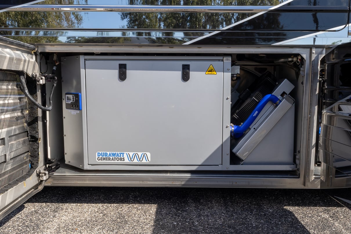 2025 Prevost Epic X3 45 gallery image-38