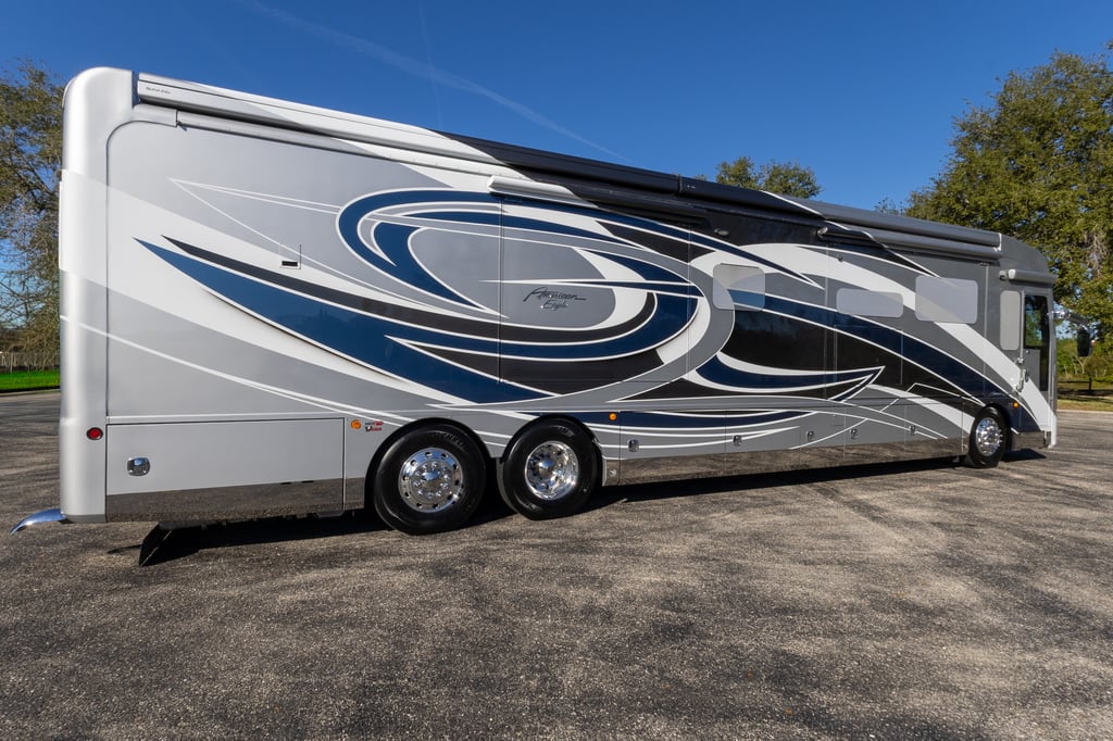 2022 American Coach American Eagle 45G