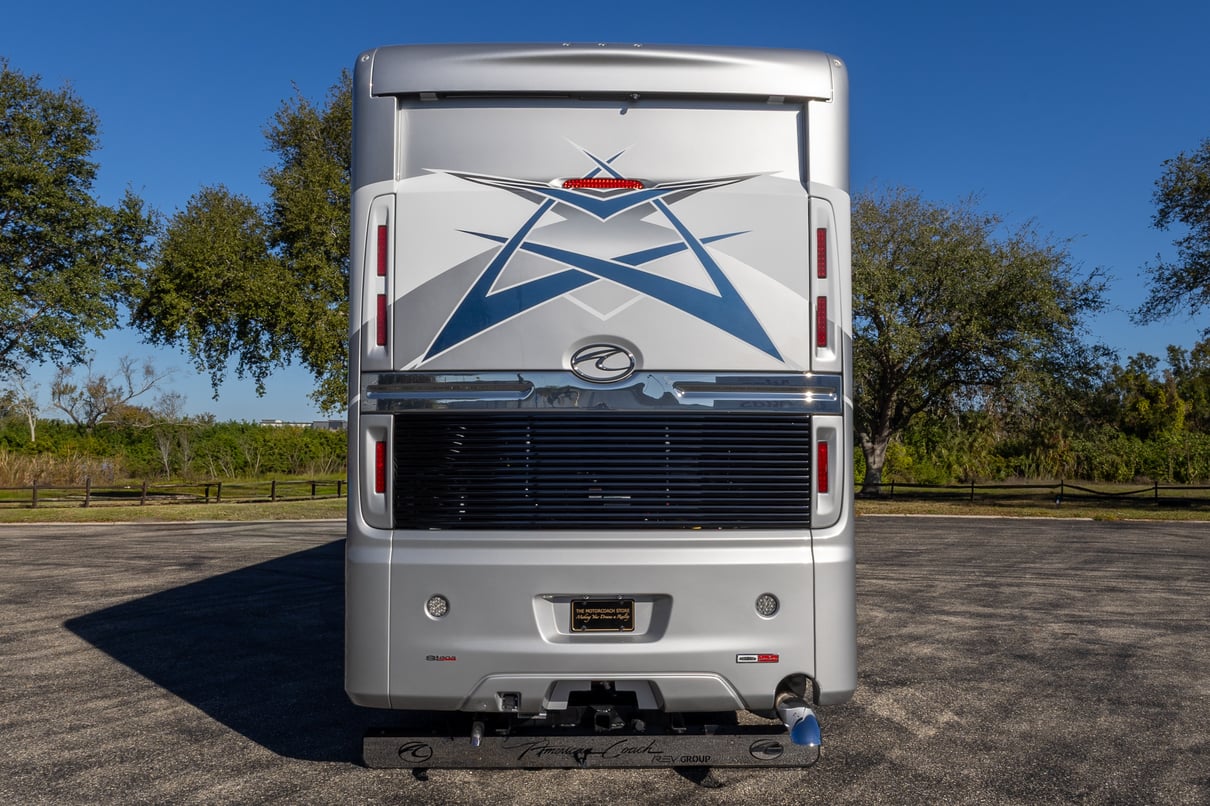 2022 American Coach American Eagle 45K gallery image-6