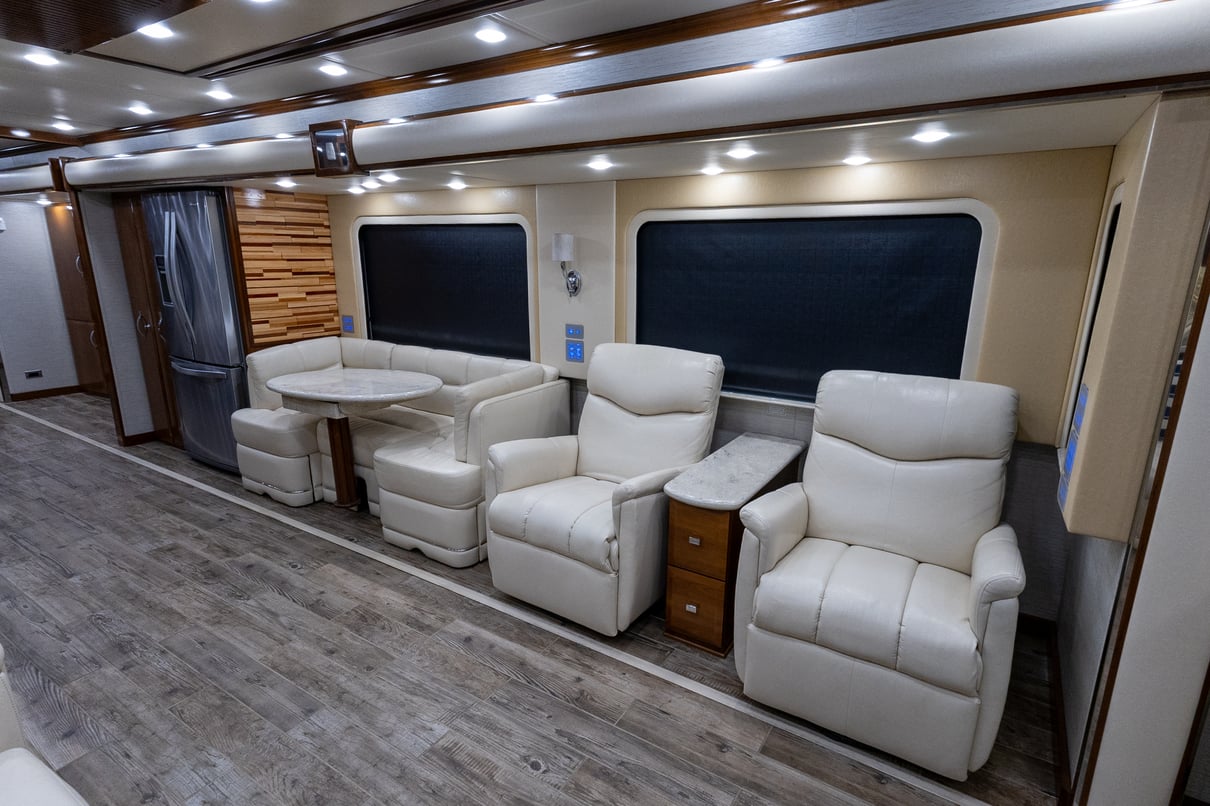 2018 Newmar King Aire 4531 gallery image-15
