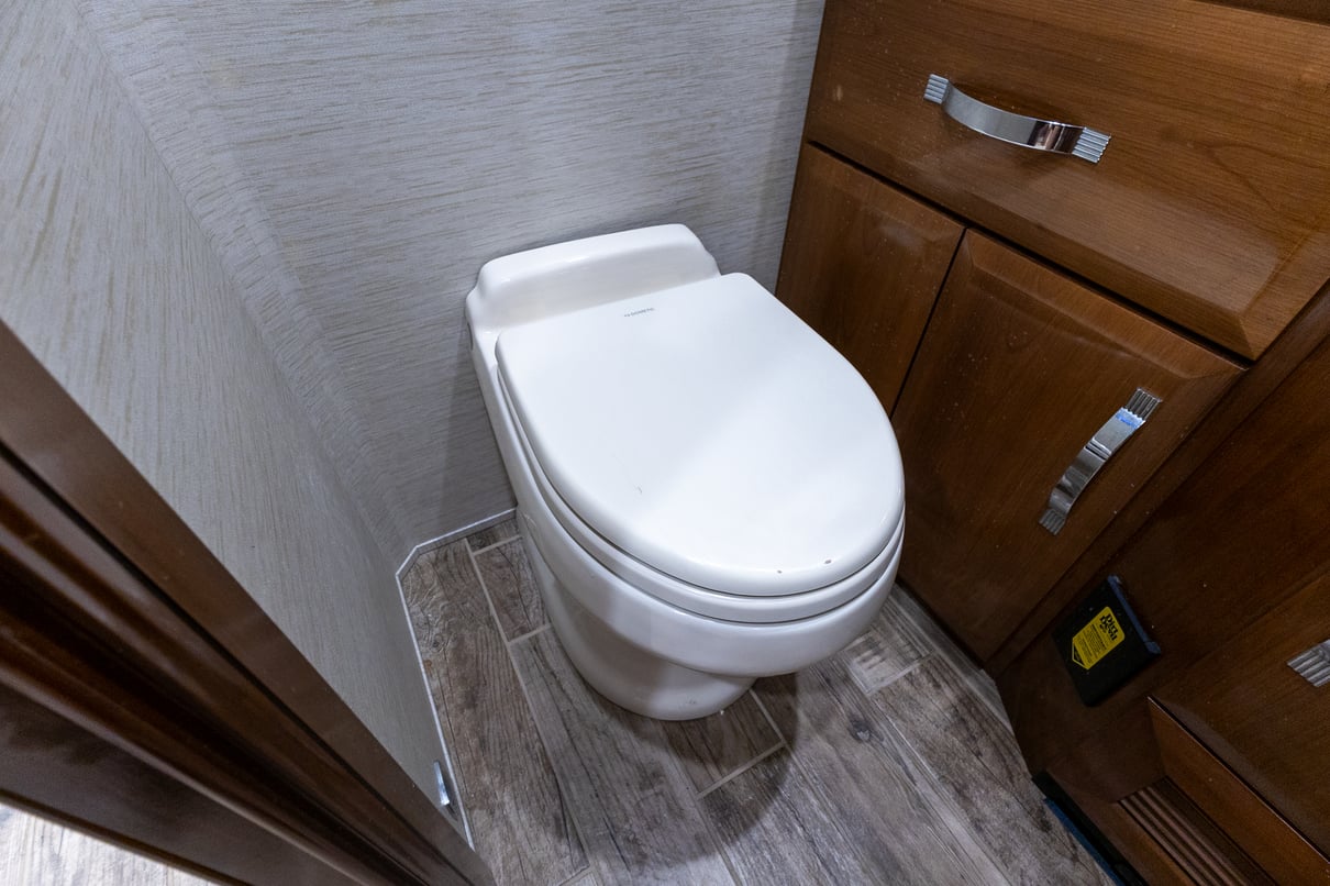 2018 Newmar King Aire 4531 gallery image-23