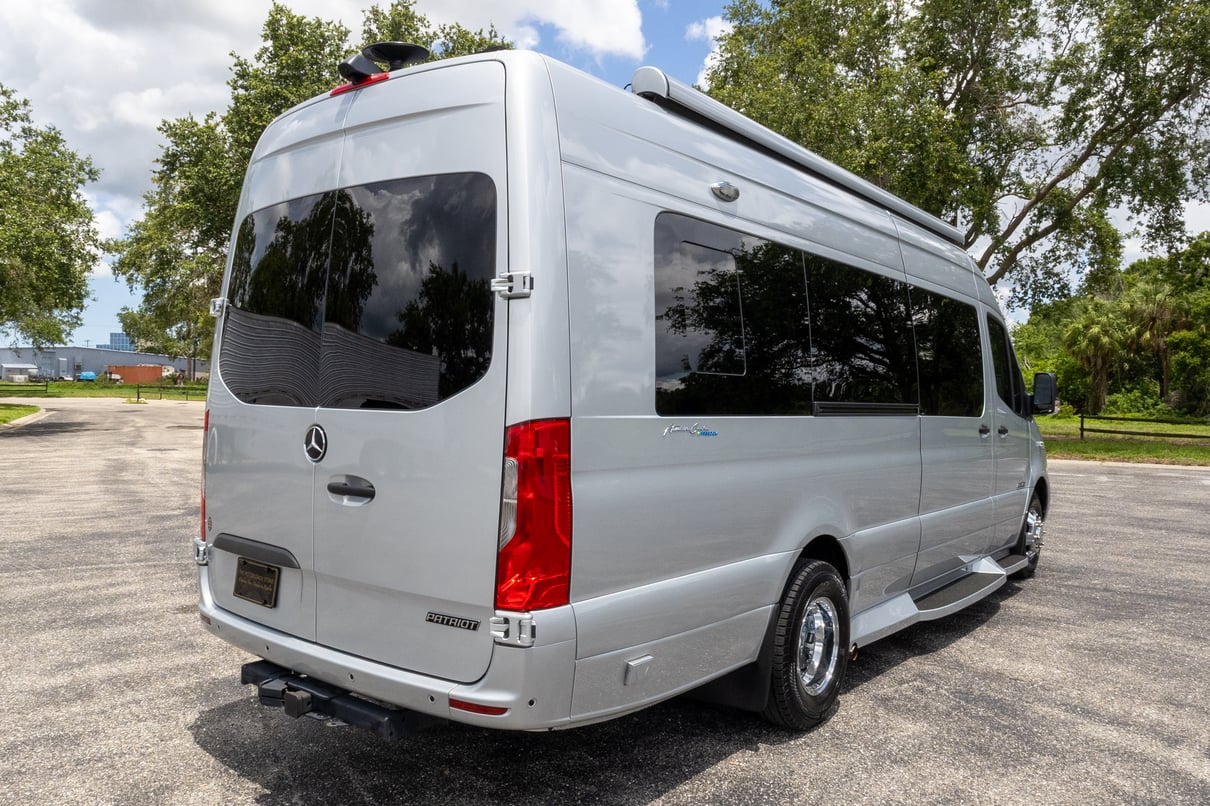 2023 Midwest Automotive Designs American Coach Patriot MD4 gallery image-6