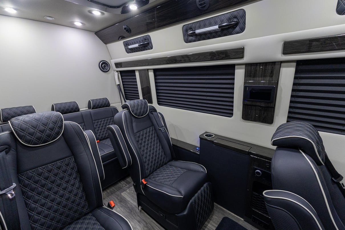 2026 OGV Luxury Coach gallery image-17