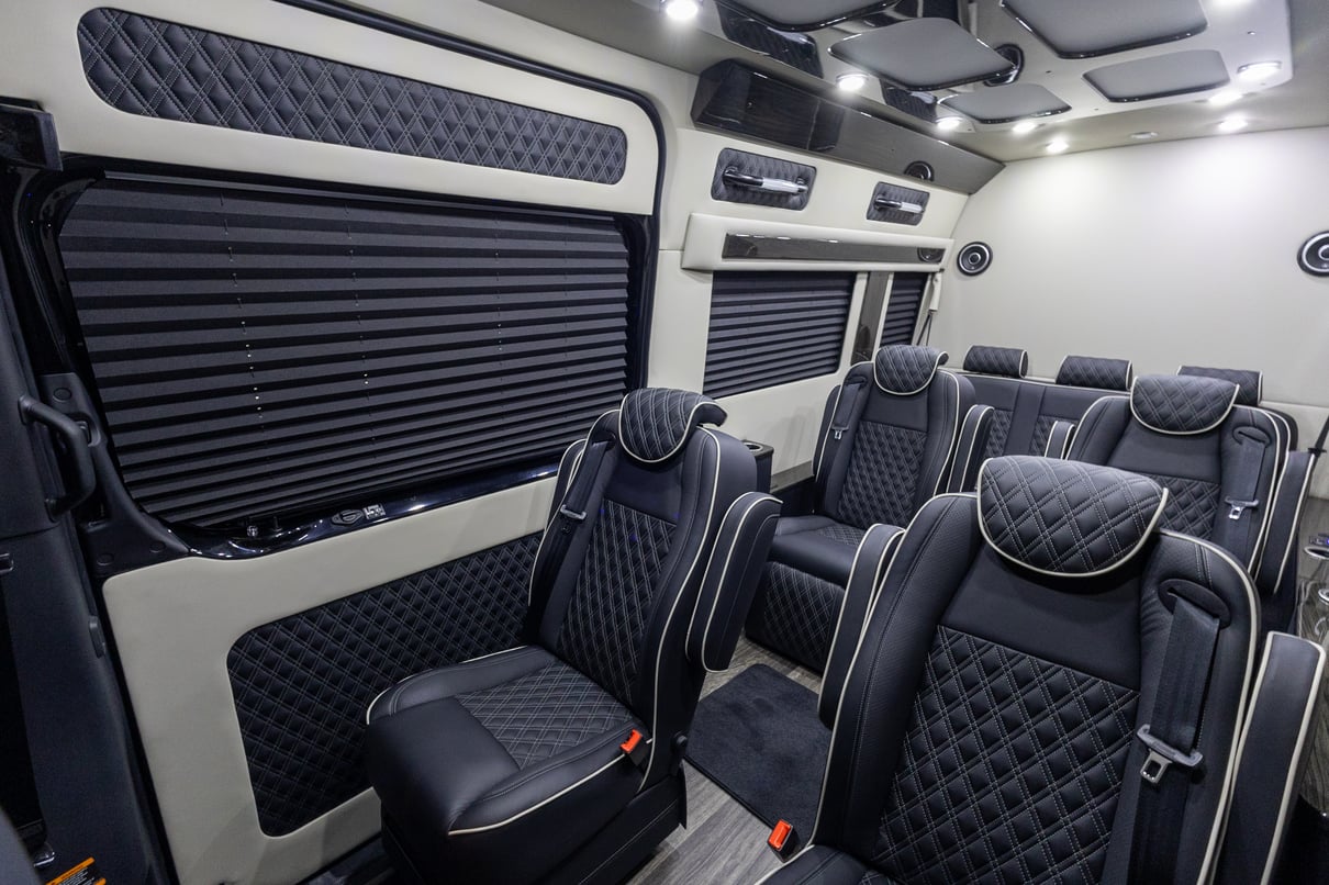 2026 OGV Luxury Coach gallery image-18