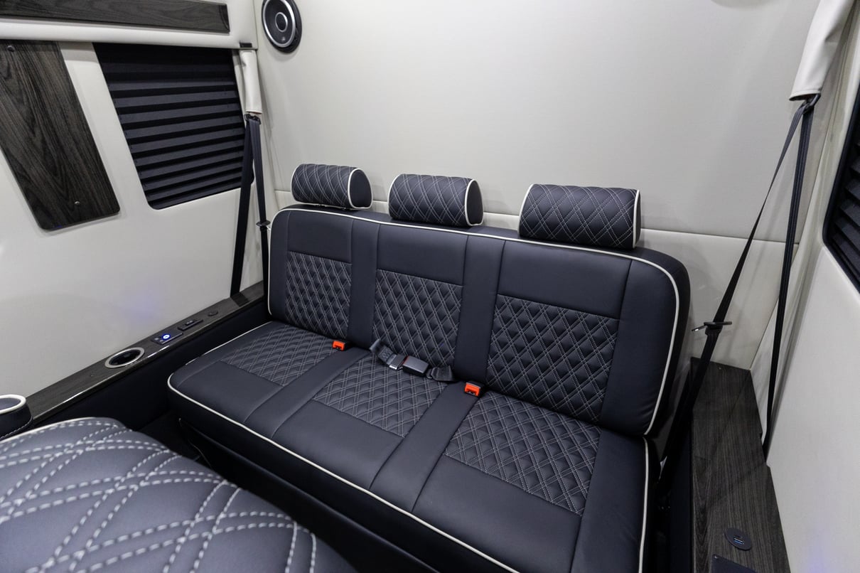 2026 OGV Luxury Coach gallery image-23