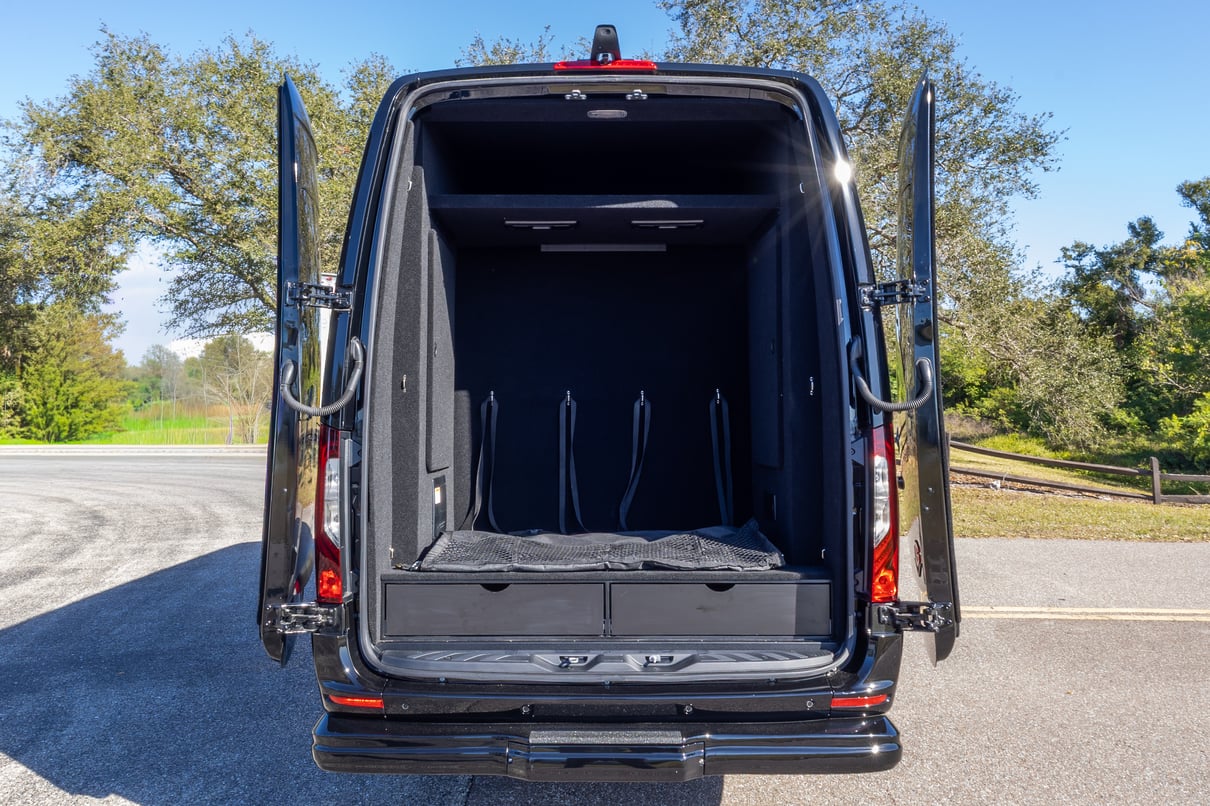 2026 OGV Luxury Coach gallery image-26