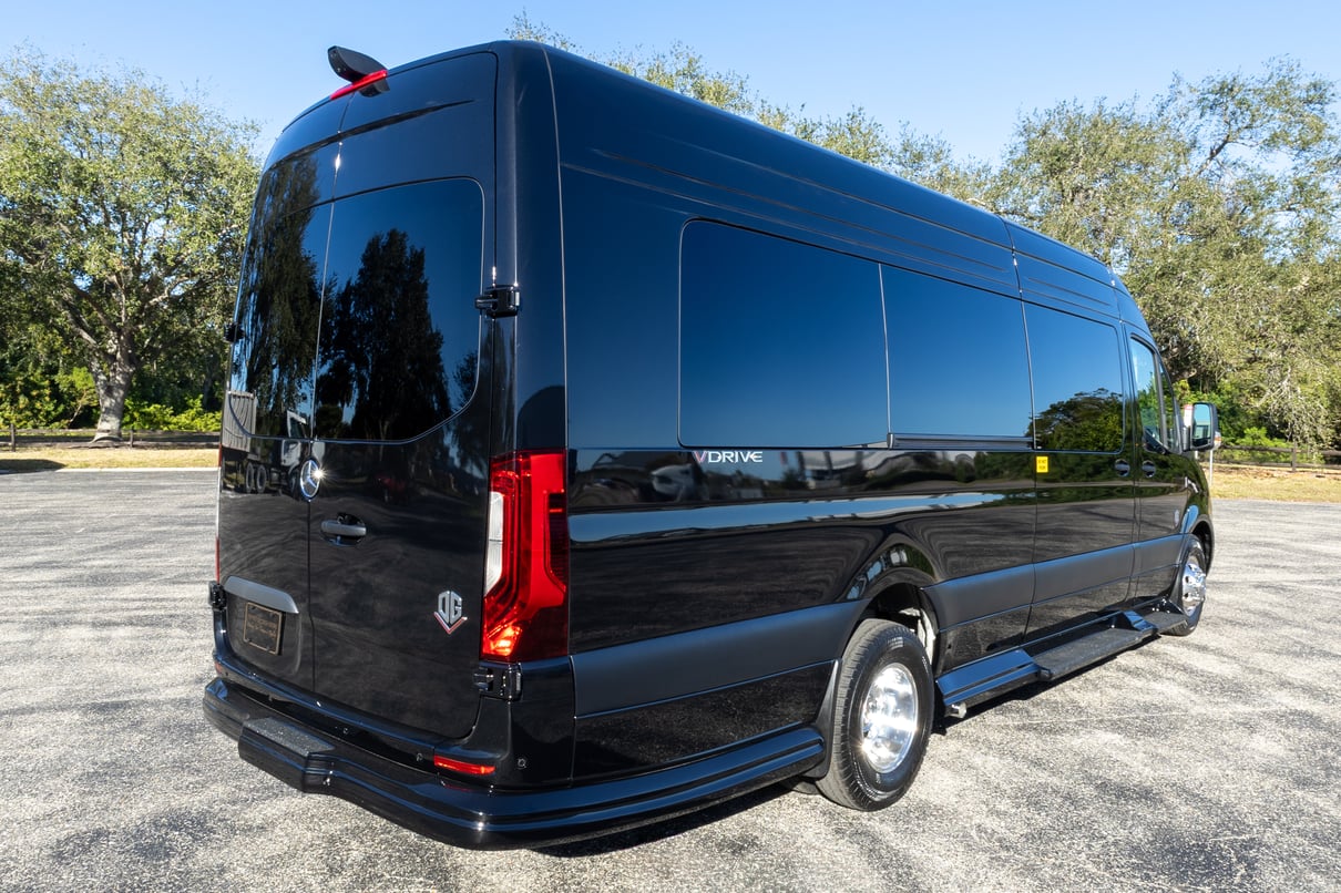 2026 OGV Luxury Coach gallery image-6