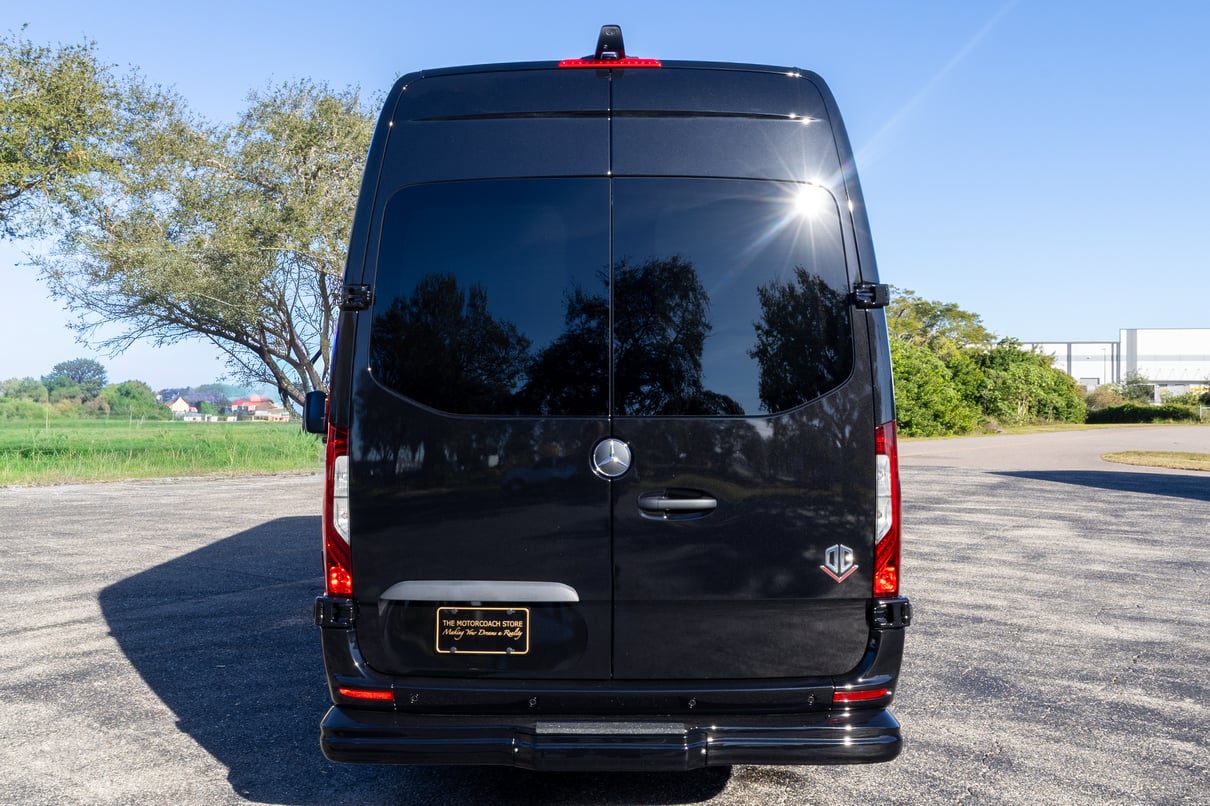 2026 OGV Luxury Coach gallery image-7