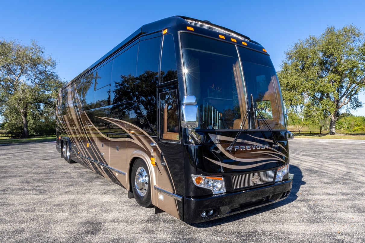 2018 Prevost Marathon H3 45 gallery image-1