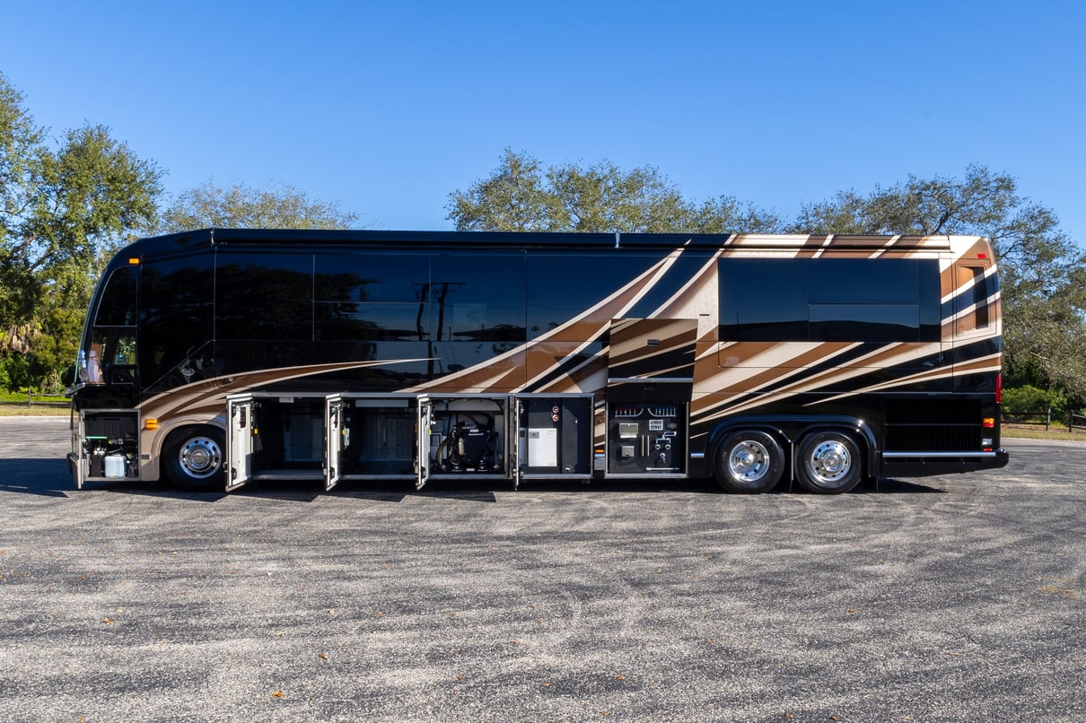 2018 Prevost Marathon H3 45 gallery image-32