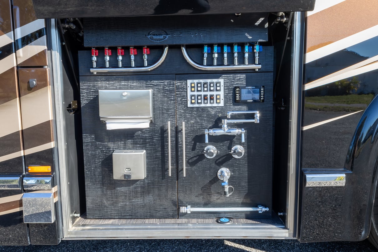 2018 Prevost Marathon H3 45 gallery image-44